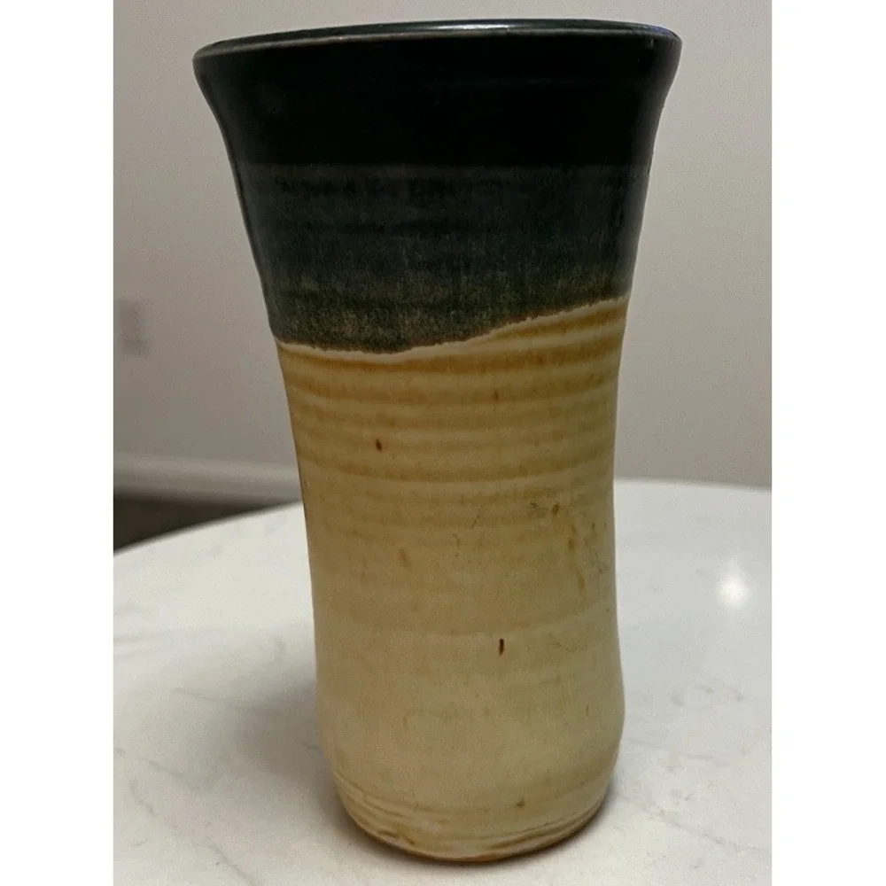 Vtg Pottery Hand Thrown Vase Stoneware Farmhouse Coastal Minimalist Signed - Picture 3 of 9